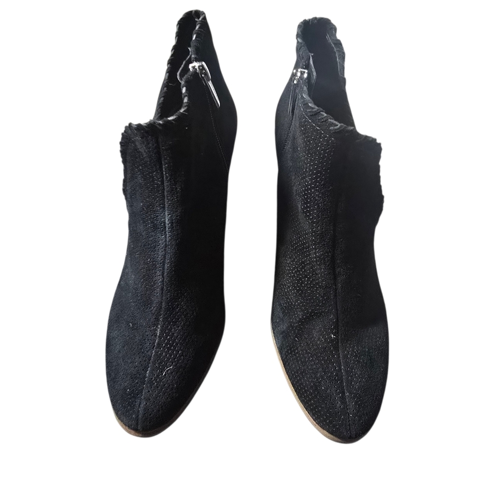 Vince Camuto Size 8.5 Black Suede Ankle Booties No Box
